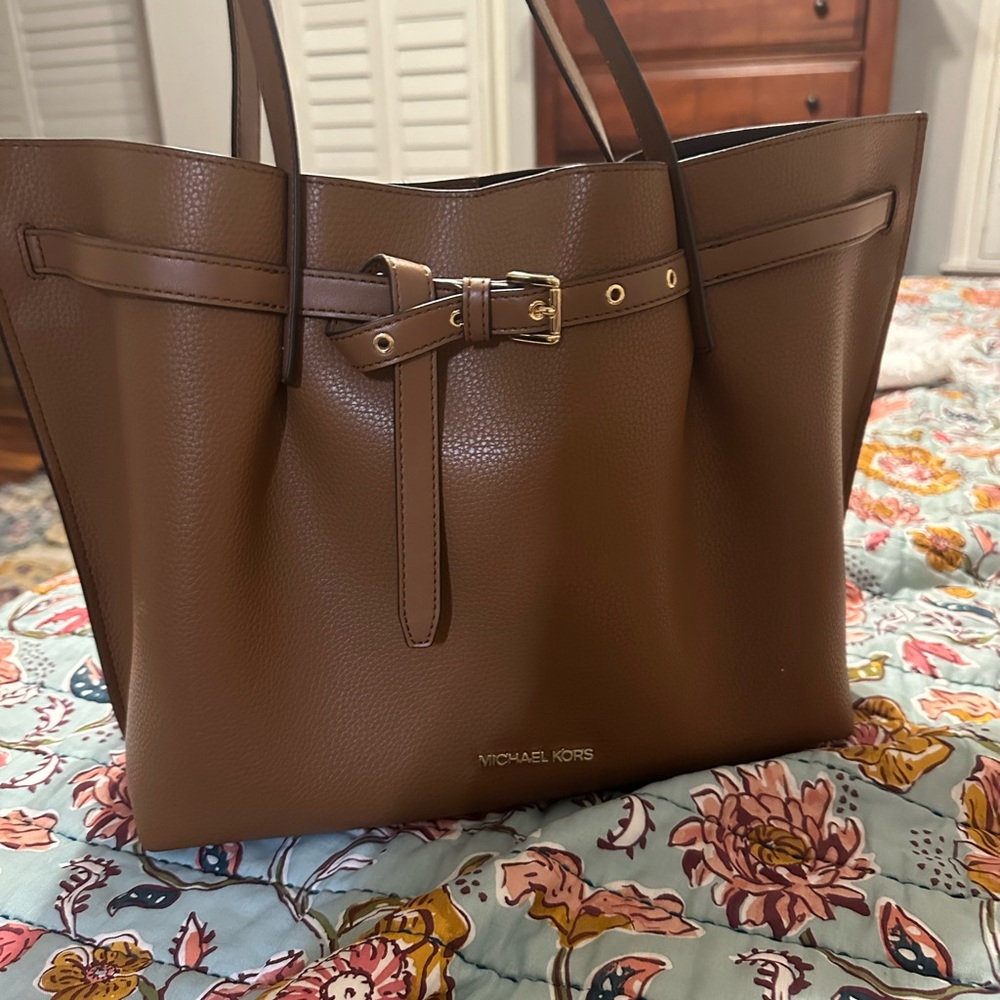 Michael kors tote